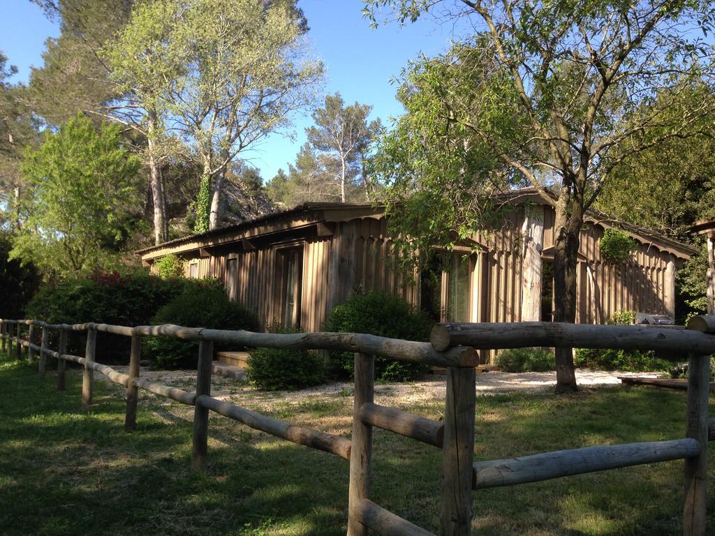 Cabane De La Leque Fontvieille Esterno foto